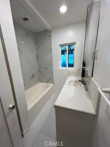 9912 La Tuna Canyon, Sun Valley, CA 91352