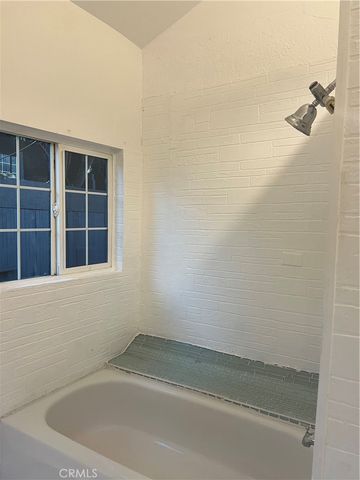 9912 La Tuna Canyon, Sun Valley, CA 91352