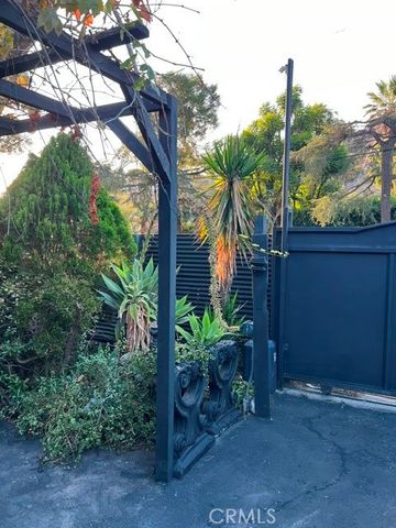 9912 La Tuna Canyon, Sun Valley, CA 91352