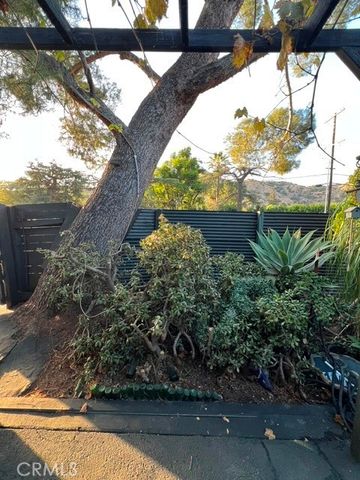 9912 La Tuna Canyon, Sun Valley, CA 91352
