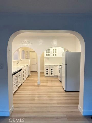 9912 La Tuna Canyon, Sun Valley, CA 91352