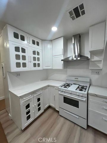 9912 La Tuna Canyon, Sun Valley, CA 91352