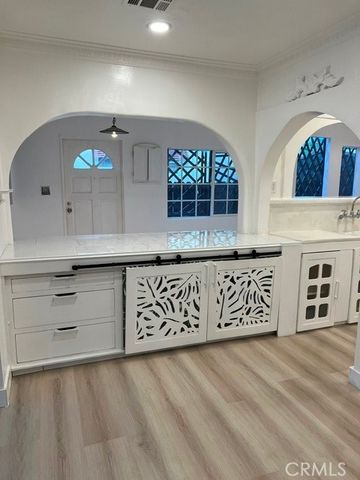 9912 La Tuna Canyon, Sun Valley, CA 91352