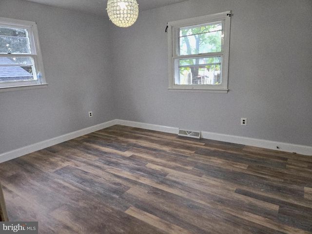 307 BURLINGTON AVENUE, Delanco, NJ 08075