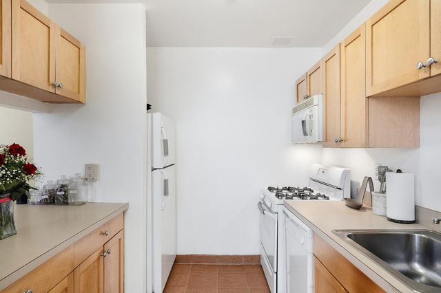 231 W 148th St Apt 4M, New York City, NY 10039