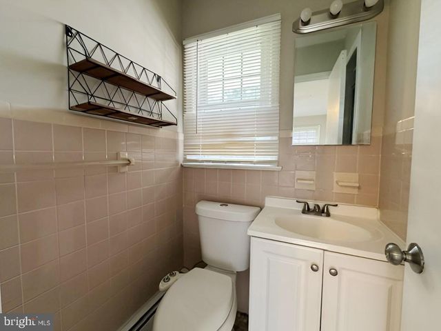 28 ROCKLEIGH DR, Ewing Twp, NJ 08628