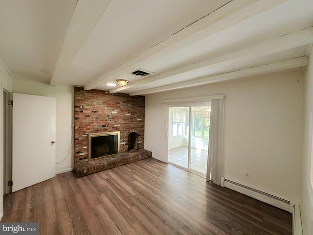 28 ROCKLEIGH DR, Ewing Twp, NJ 08628