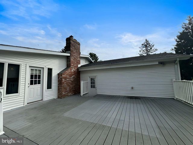 28 ROCKLEIGH DR, Ewing Twp, NJ 08628