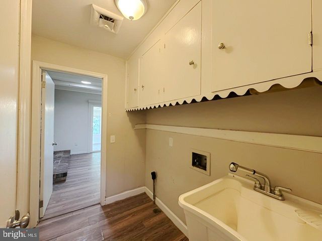 28 ROCKLEIGH DR, Ewing Twp, NJ 08628