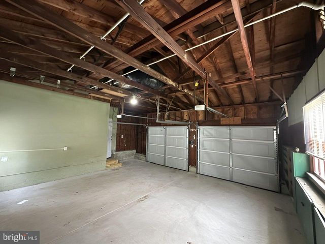 28 ROCKLEIGH DR, Ewing Twp, NJ 08628