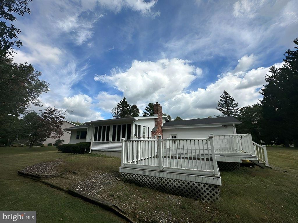 28 ROCKLEIGH DR, EWING TWP, NJ 08628 — photo 2