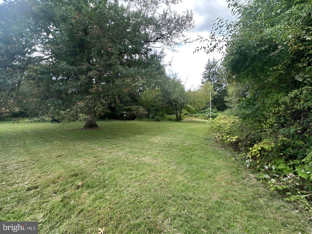 28 ROCKLEIGH DR, EWING TWP, NJ 08628 — photo 4