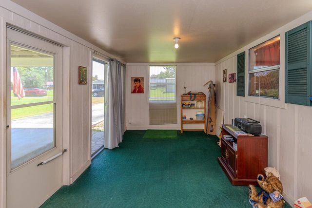 310 W Hartel Street, Sour Lake, TX 77659