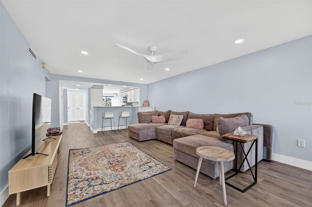 3805 E BAY DRIVE 201, Holmes Beach, FL 34217