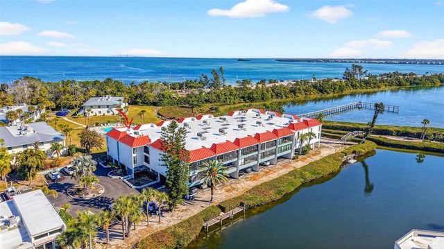 3805 E BAY DRIVE 201, Holmes Beach, FL 34217