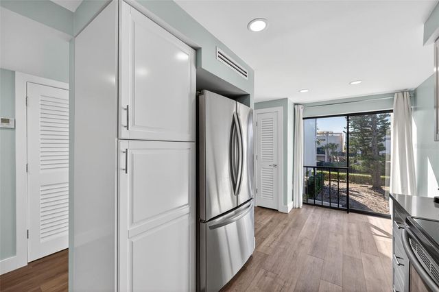 3805 E BAY DRIVE 201, Holmes Beach, FL 34217