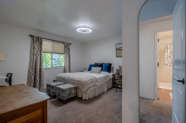 2215 Poplar Drive 2, Medford, OR 97504