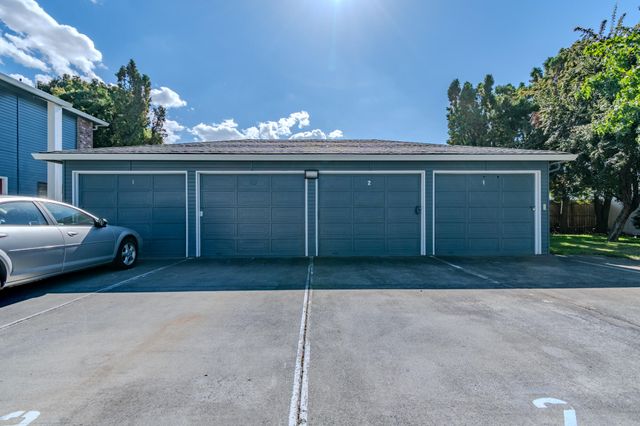 2215 Poplar Drive 2, Medford, OR 97504