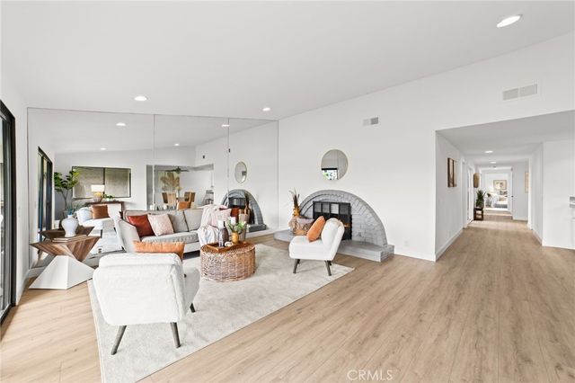 81 Camino Arroyo S, Palm Desert, CA 92260