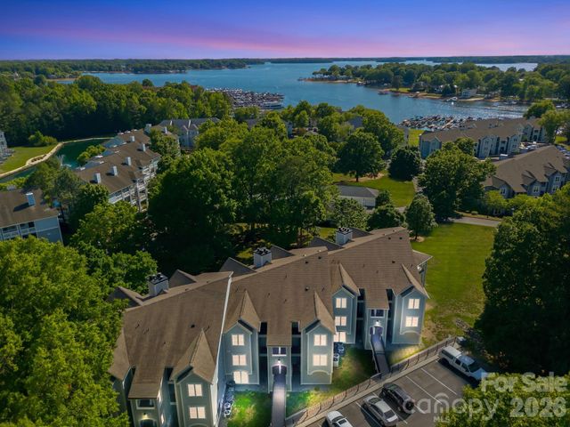 18801 Nautical Drive 304, Cornelius, NC 28031