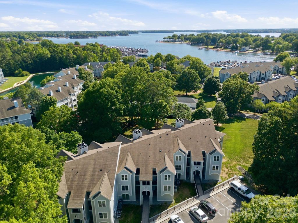 18801 Nautical Drive 304, Cornelius, NC 28031