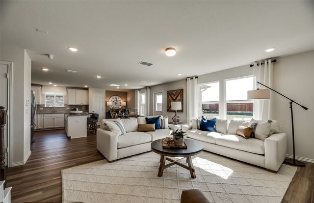 2039 Pleasant Knoll Circle, Forney, TX 75126