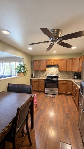 2322 W 157th Place, Markham, IL 60426