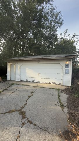 2322 W 157th Place, Markham, IL 60426