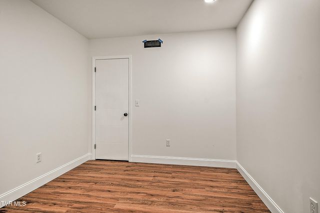1002 Mountain Breeze Lane, Bristol, TN 37620