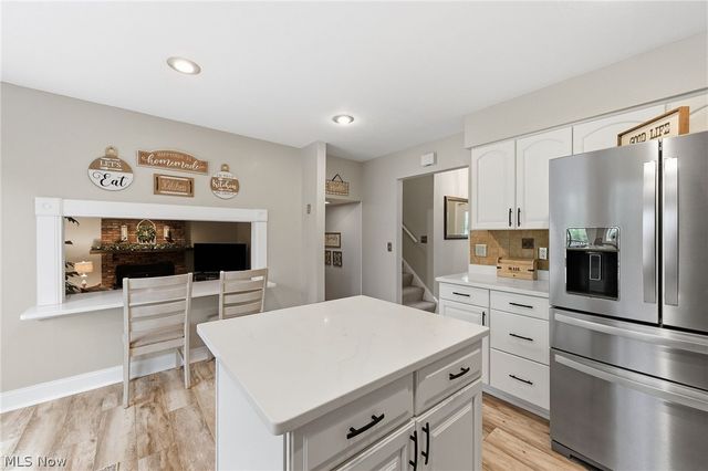 12052 Wood Oval, North Royalton, OH 44133