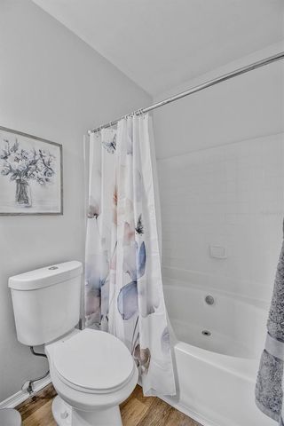 4115 CHATHAM OAK COURT 220, Tampa, FL 33624