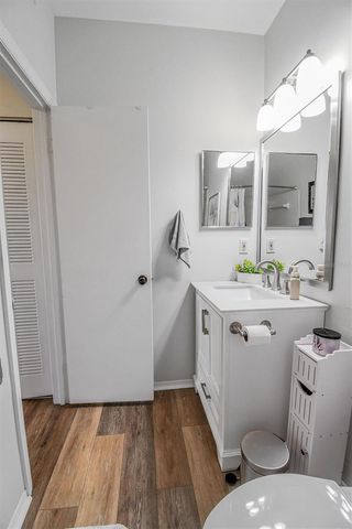 4115 CHATHAM OAK COURT 220, Tampa, FL 33624