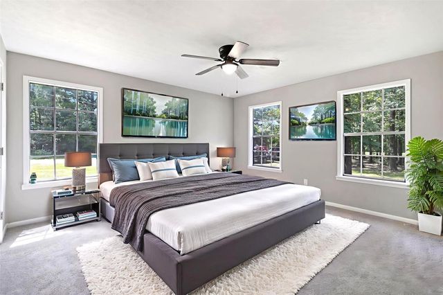 387 Hackberry Dr, Onalaska, TX 77360