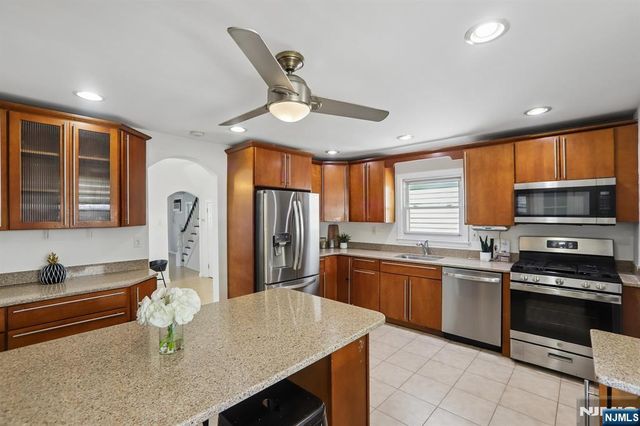 310 Centre Avenue, Secaucus, NJ 07094