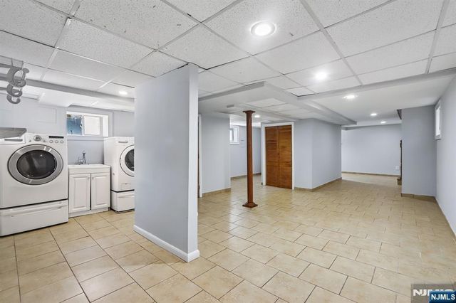 310 Centre Avenue, Secaucus, NJ 07094