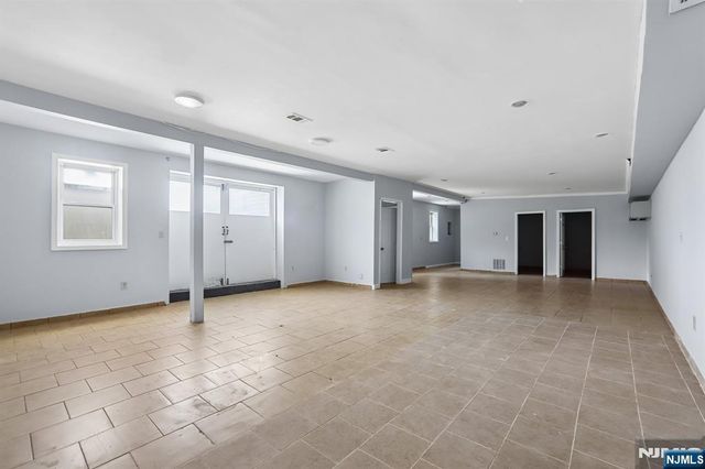 310 Centre Avenue, Secaucus, NJ 07094