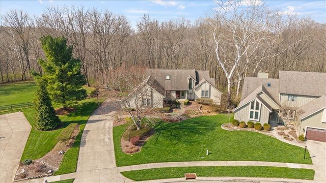 8289 Rhine Way, Centerville, OH 45458