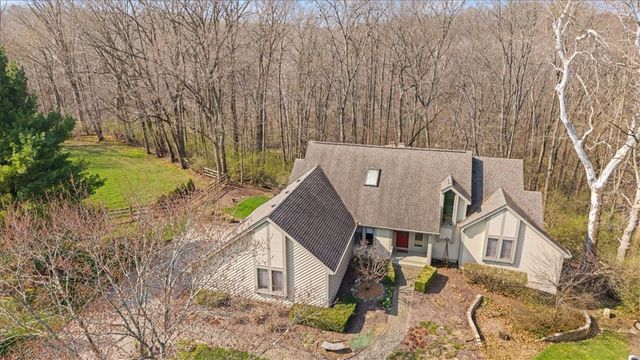 8289 Rhine Way, Centerville, OH 45458