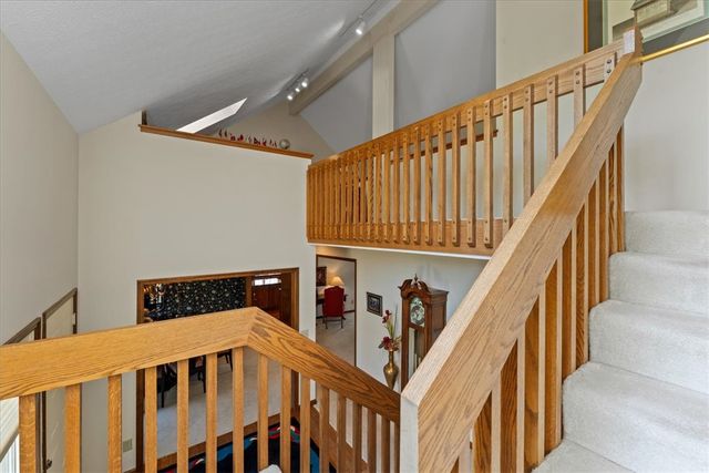 8289 Rhine Way, Centerville, OH 45458