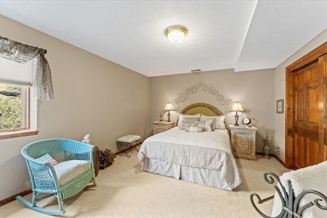 8289 Rhine Way, Centerville, OH 45458