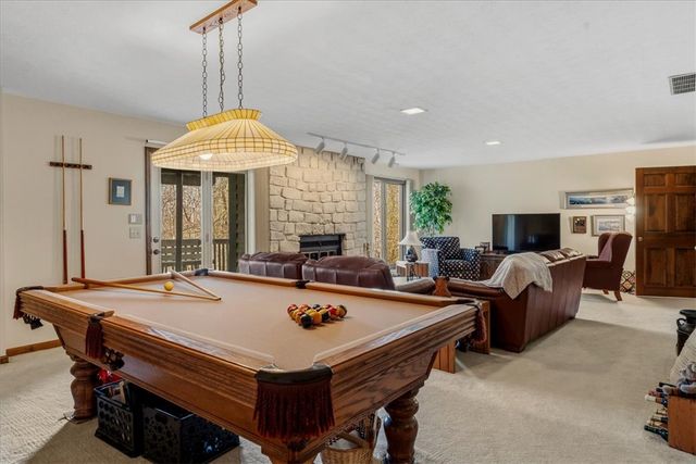 8289 Rhine Way, Centerville, OH 45458