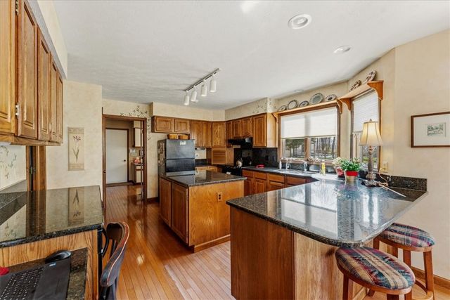 8289 Rhine Way, Centerville, OH 45458