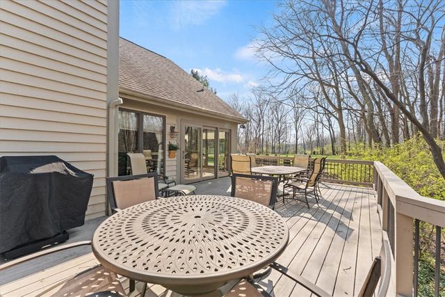 8289 Rhine Way, Centerville, OH 45458