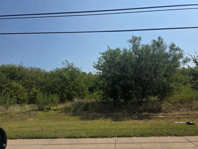 713 S Crowley Road, Crowley, TX 76036