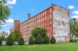 52 Lawrence Dr M614, Lowell, MA 01854
