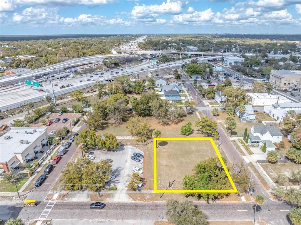 Image 5 of property listing at 1802 N MITCHELL AVENUE, Tampa, FL 33602