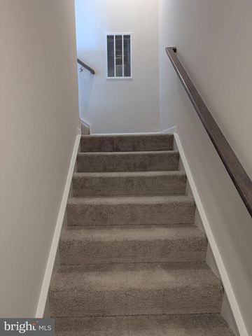 513 SEEBACK DR., Charles Town, WV 25414