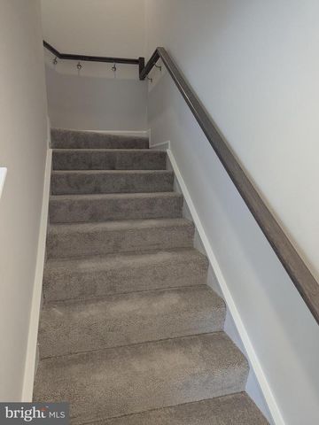 513 SEEBACK DR., Charles Town, WV 25414