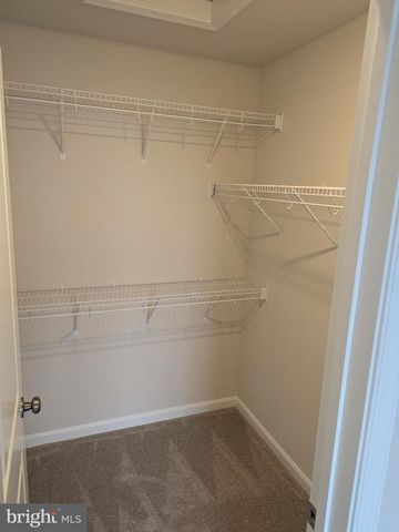 513 SEEBACK DR., Charles Town, WV 25414