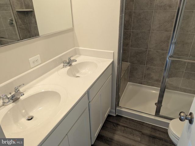 513 SEEBACK DR., Charles Town, WV 25414